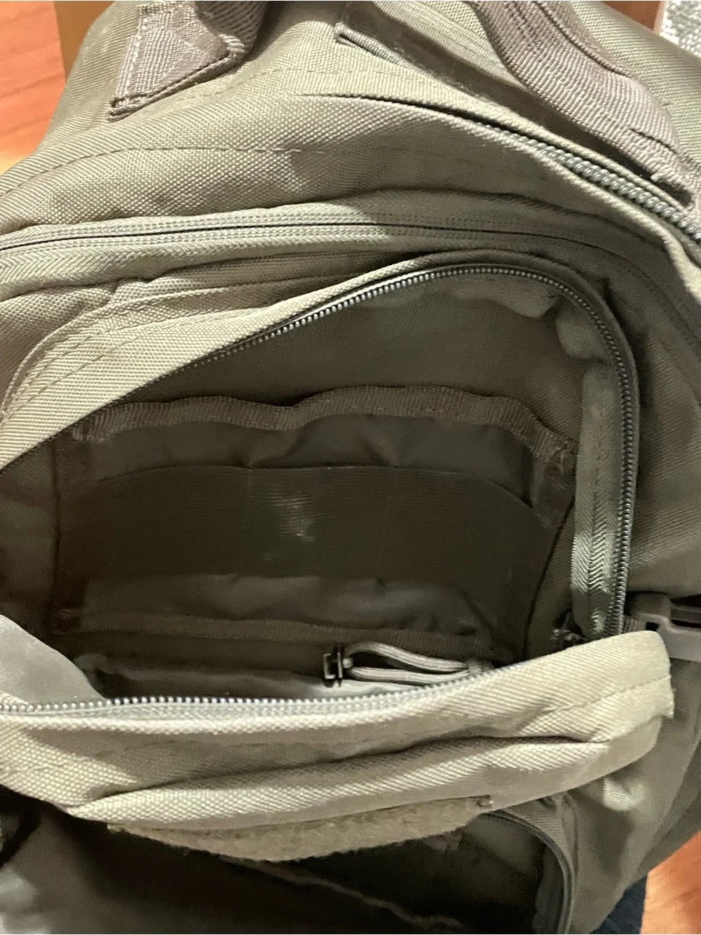 Tactical Olive Green Men's Backpack - Durable MOLLE Daypack
